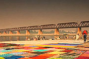 clothes washed by peoples under the bridge of Agra.